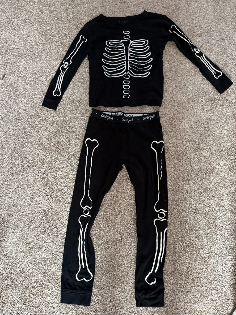 Cat & Jack Kids Size 10 Skeleton Halloween Pajama Set Black Glow Look